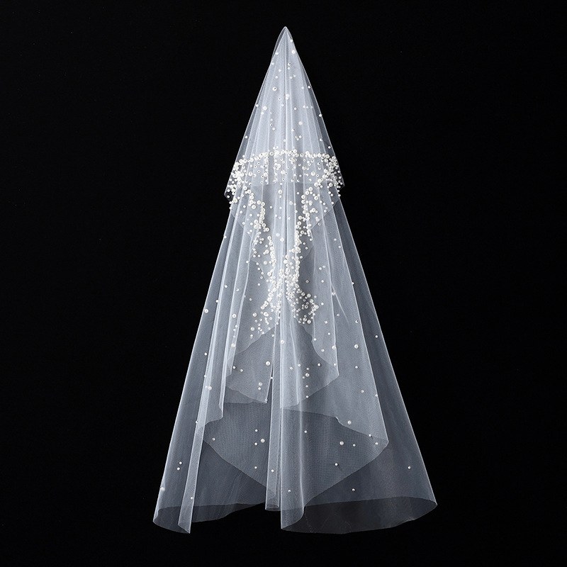 Voile bordé de perles